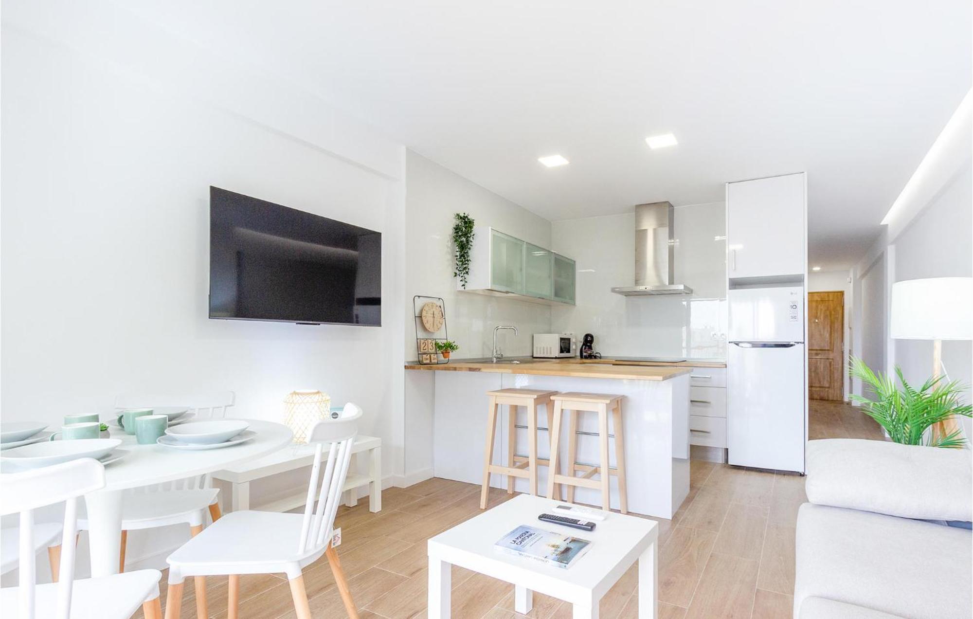 Lovely Apartment In Santa Pola With Kitchen Eksteriør billede