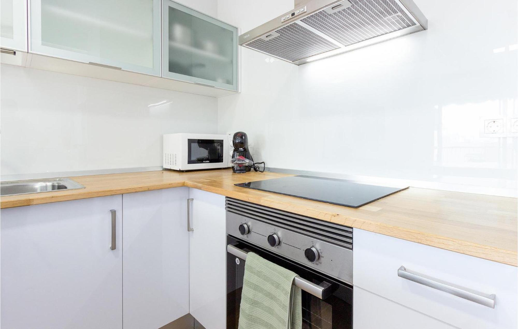 Lovely Apartment In Santa Pola With Kitchen Eksteriør billede